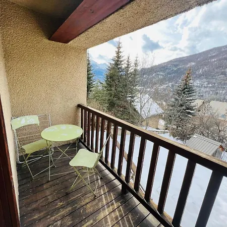 Studio Montagne - Plein Soleil Et Terrasse Briançon Esterno foto